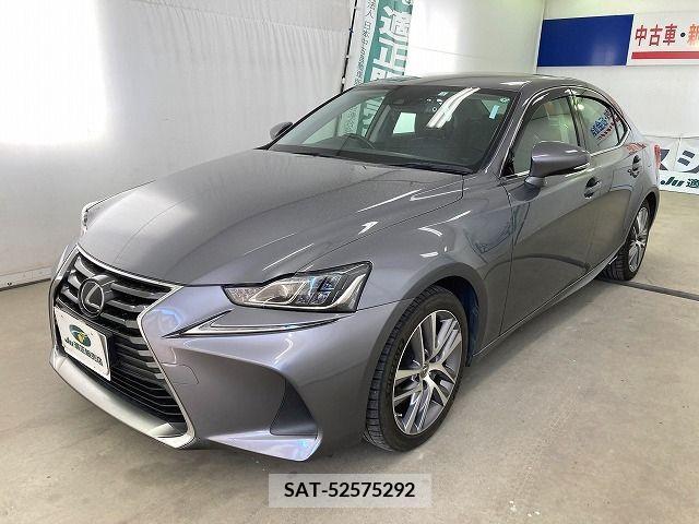 Lexus IS 2018-02 234709-3