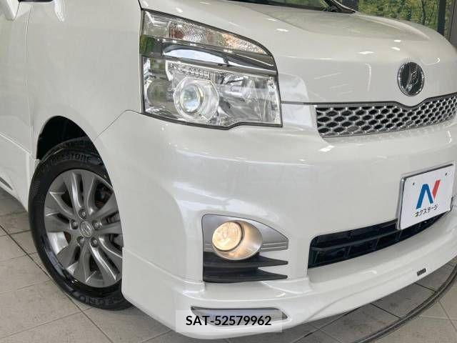 Toyota VOXY 2013-03 345612-13