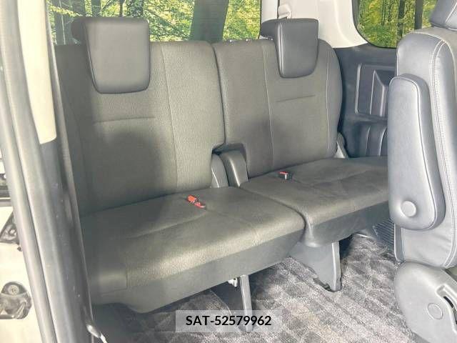 Toyota VOXY 2013-03 345612-10