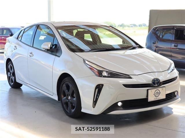 Toyota PRIUS 2022-07 354915-2
