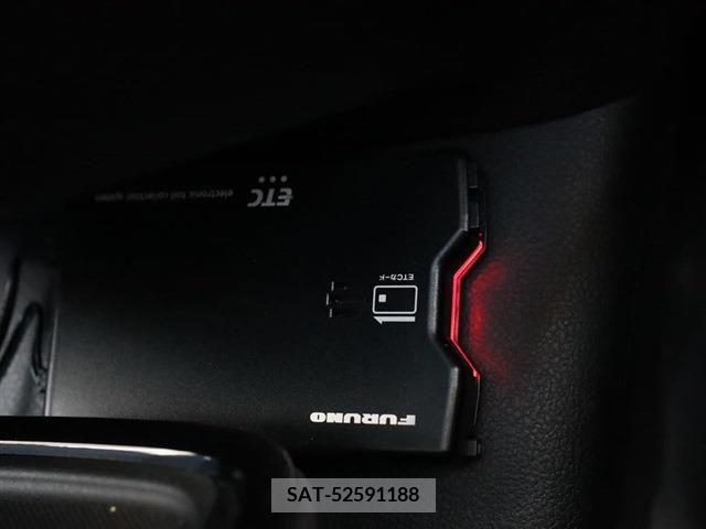 Toyota PRIUS 2022-07 354915-17