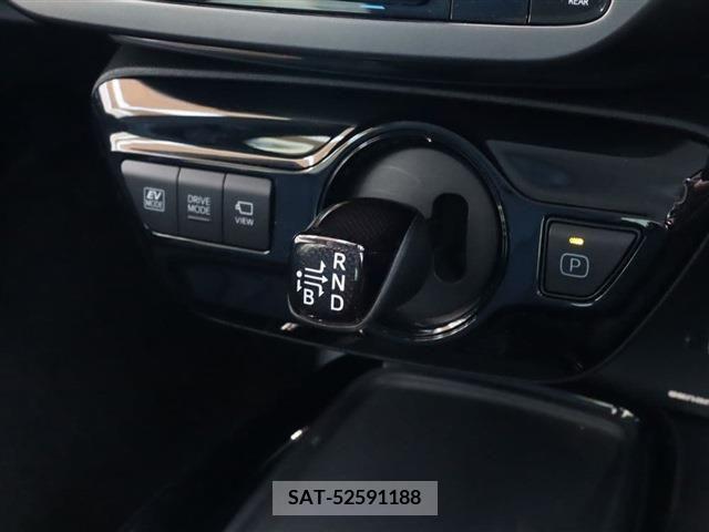 Toyota PRIUS 2022-07 354915-14