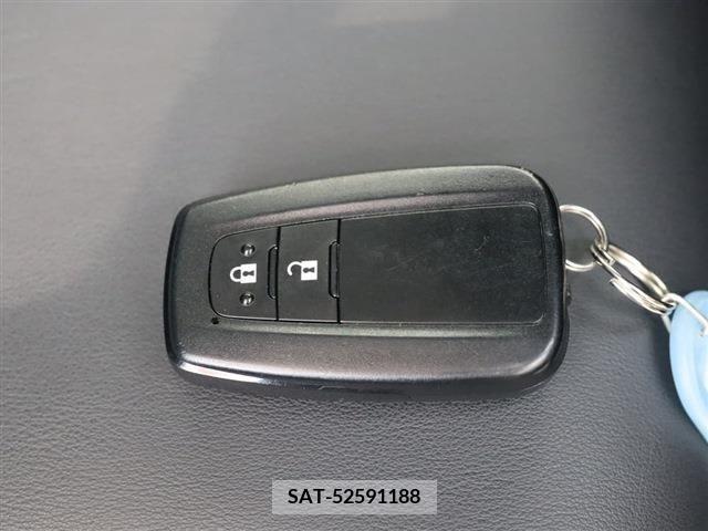 Toyota PRIUS 2022-07 354915-27