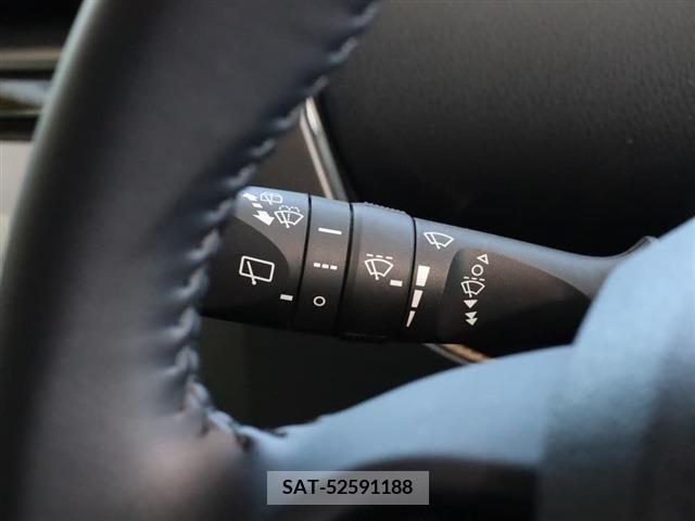 Toyota PRIUS 2022-07 354915-23