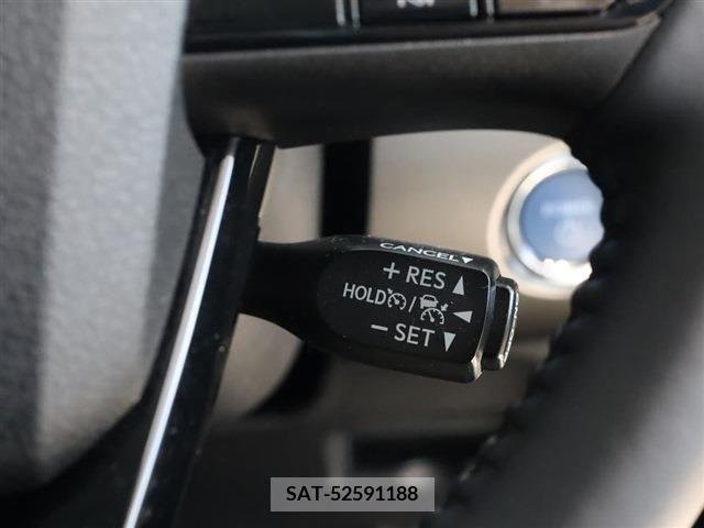 Toyota PRIUS 2022-07 354915-22
