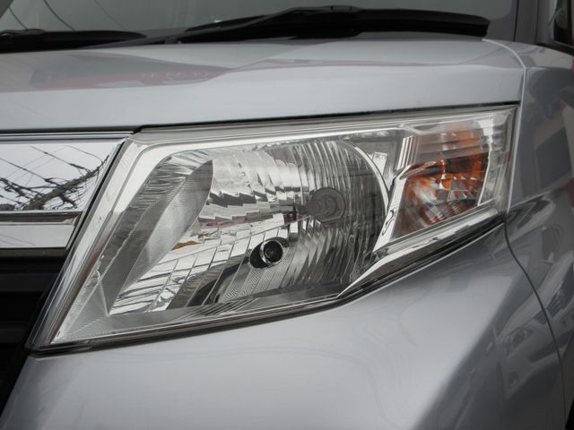 Toyota ROOMY 2018-09 19331-16