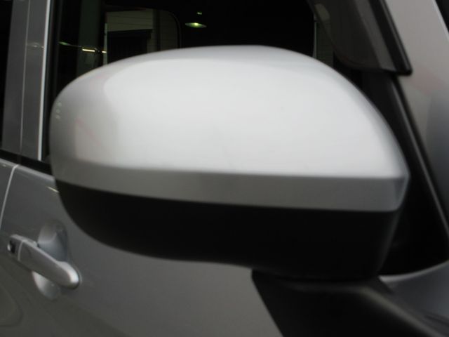 Toyota ROOMY 2018-09 19331-19