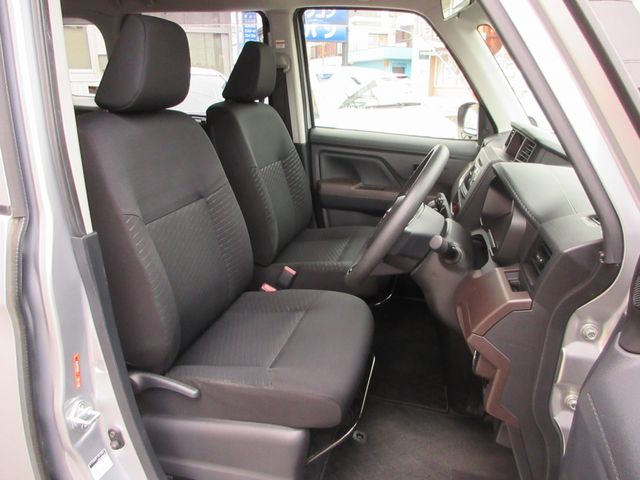 Toyota ROOMY 2018-09 19331-9