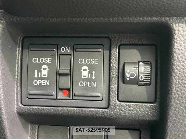 Honda STEP WGN 2022-07 324720-7