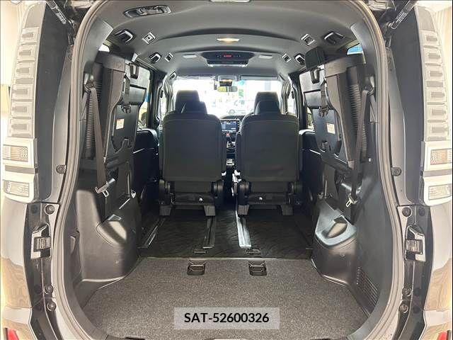 Toyota VOXY 2019-03 289905-10