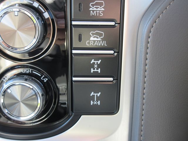 Toyota PRADO 2023-08 193858-27
