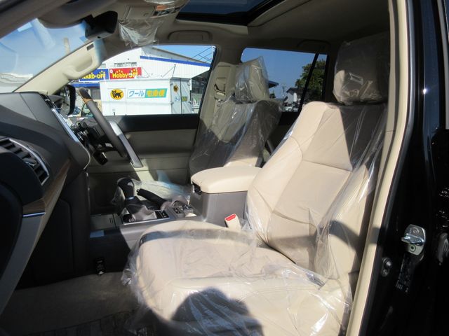 Toyota PRADO 2023-08 193858-16