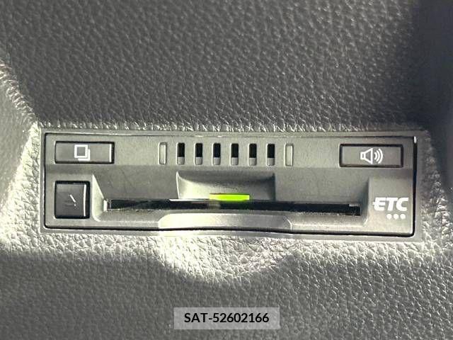 Toyota YARIS 2022-11 308792-6