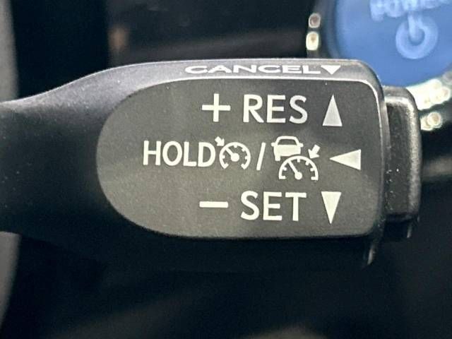 Toyota PRIUS 2021-04 15677-3
