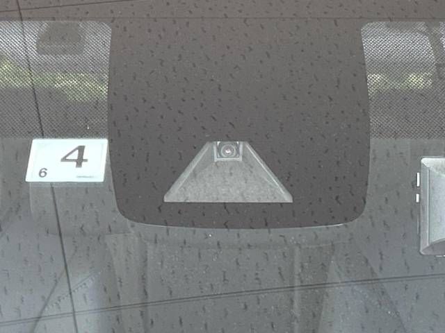 Toyota PRIUS 2021-04 15677-2