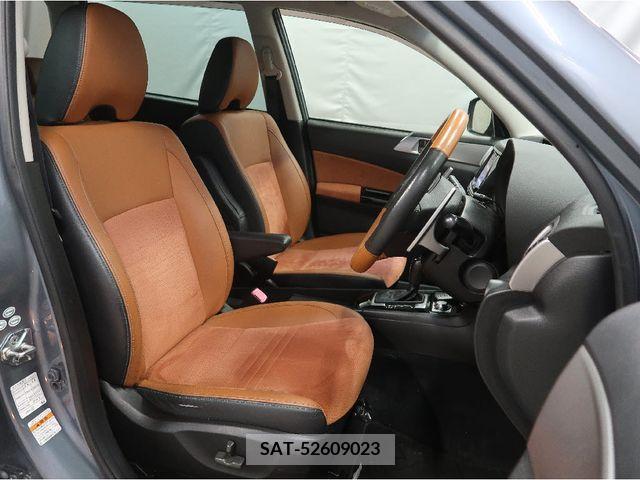 Subaru EXIGA CROSSOVER 2015-04 348265-3