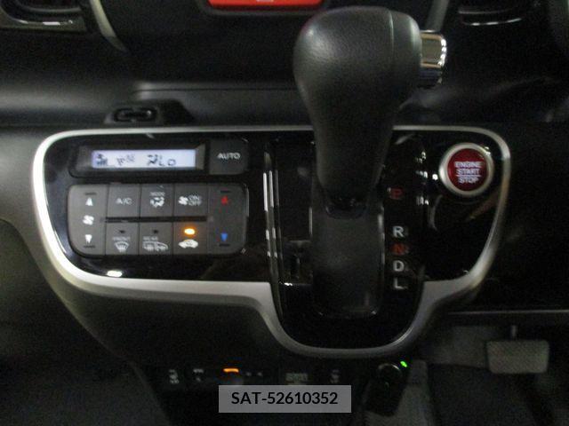 Honda N BOX CUSTOM 2016-06 208459-16