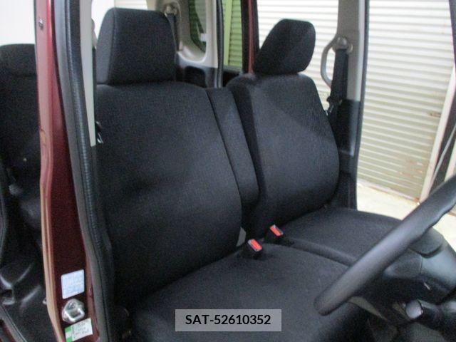 Honda N BOX CUSTOM 2016-06 208459-18
