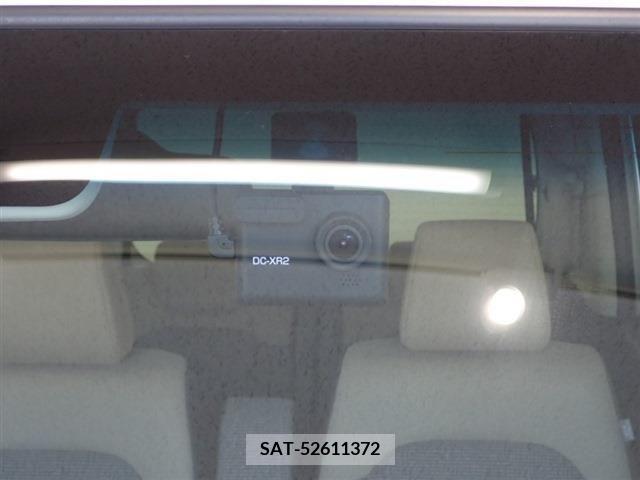 Honda N BOX 2022-11 209962-23