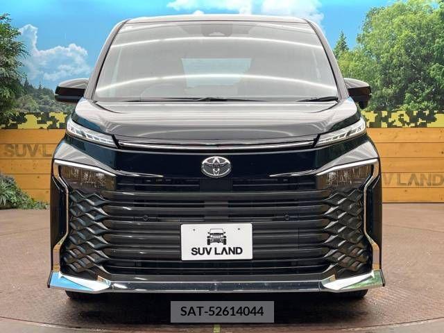 Toyota VOXY 2023-10 313590-15