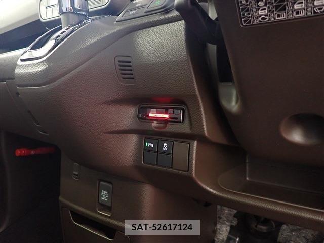 Honda N BOX 2022-07 335076-11