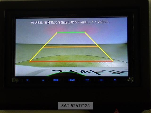 Honda N BOX 2022-07 335076-9