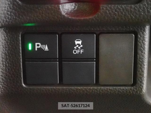 Honda N BOX 2022-07 335076-18