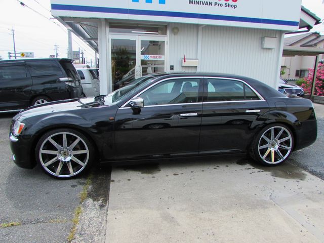 Chrysler 300 2012-03 20626-21