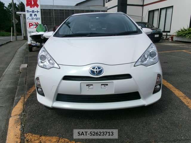 Toyota AQUA 2012-06 395661-1