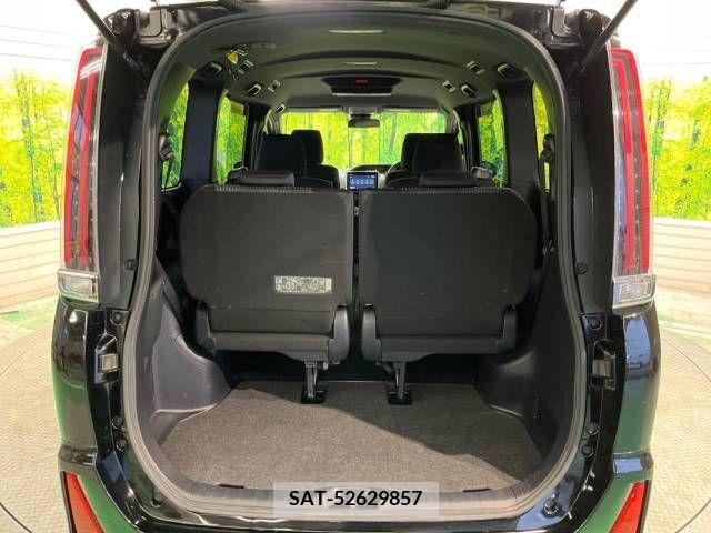 Toyota NOAH 2017-08 332087-10
