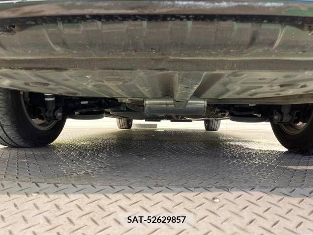 Toyota NOAH 2017-08 332087-19