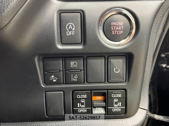 Toyota NOAH 2017-08 332087-5