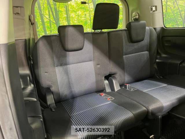 Toyota VOXY 2014-07 210934-12