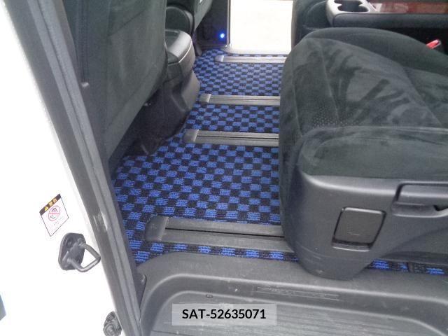Toyota VELLFIRE 2010-01 352606-24