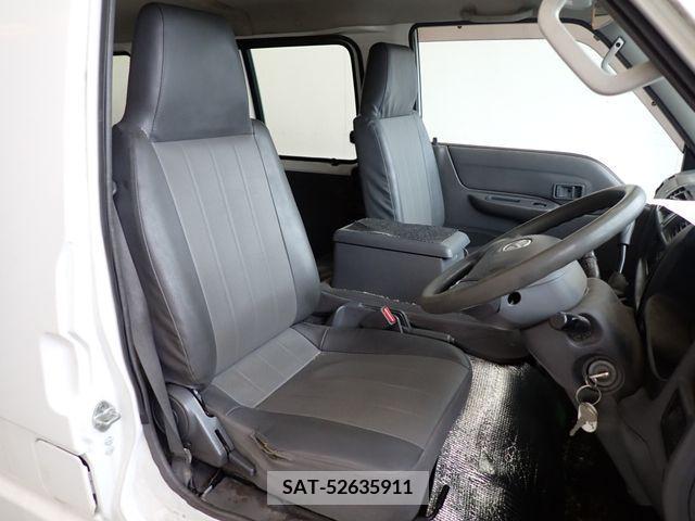 Mazda BONGO VAN 2010-10 217459-7
