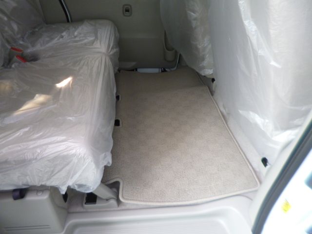 Suzuki EVERY WAGON 2023-02 23556-23