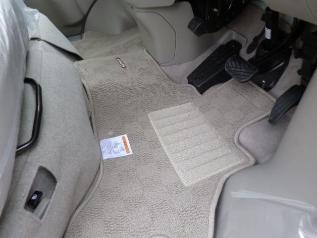 Suzuki EVERY WAGON 2023-02 23556-16