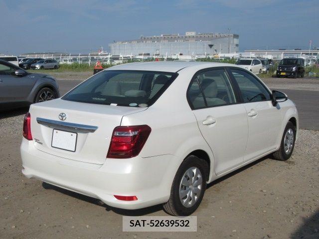 Toyota COROLLA AXIO 2017-03 358001-1