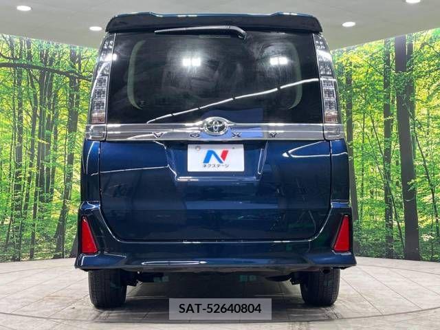 Toyota VOXY 2017-04 217376-16