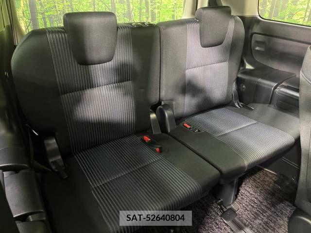 Toyota VOXY 2017-04 217376-10