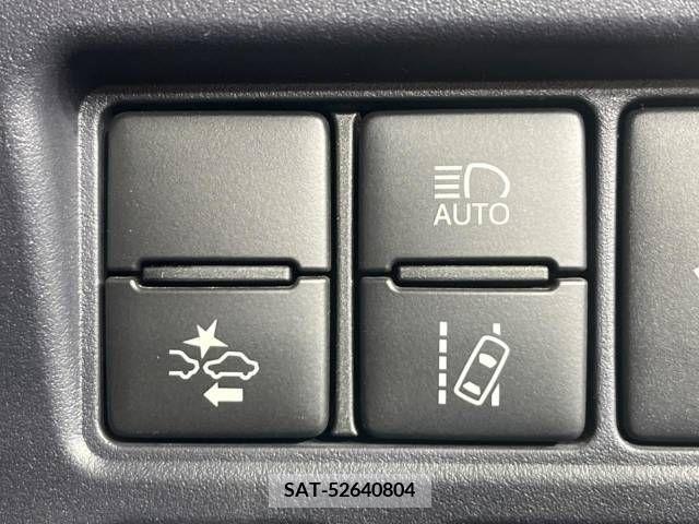 Toyota VOXY 2017-04 217376-4