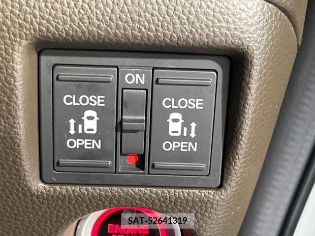 Honda N BOX 2022-07 338571-4