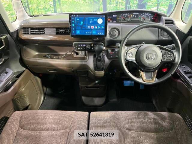 Honda N BOX 2022-07 338571-1