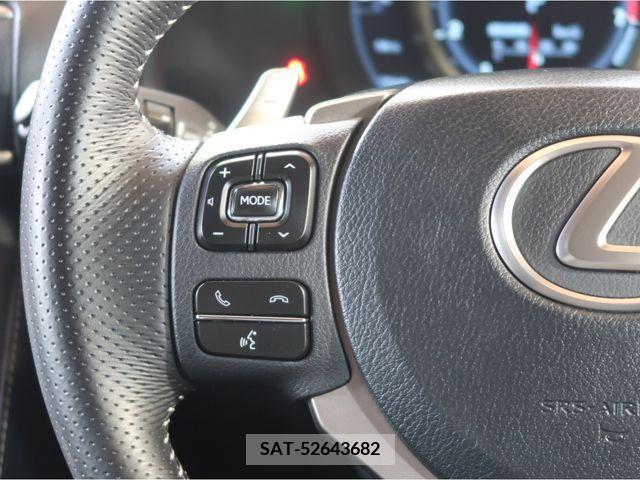 Lexus IS 2017-11 227851-11