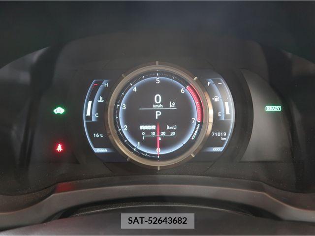 Lexus IS 2017-11 227851-18