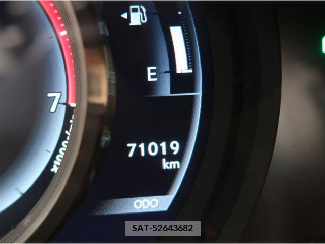 Lexus IS 2017-11 227851-19
