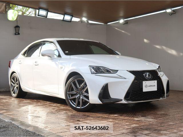 Lexus IS 2017-11 227851-0