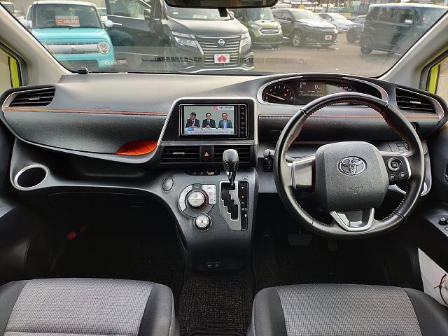 Toyota SIENTA 2018-11 192514-1