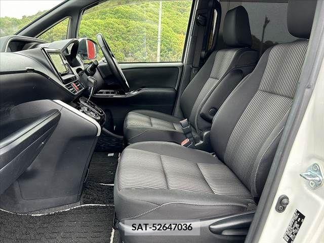 Toyota VOXY 2019-03 239640-16
