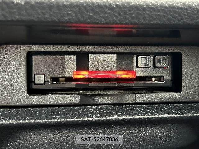 Toyota VOXY 2019-03 239640-26